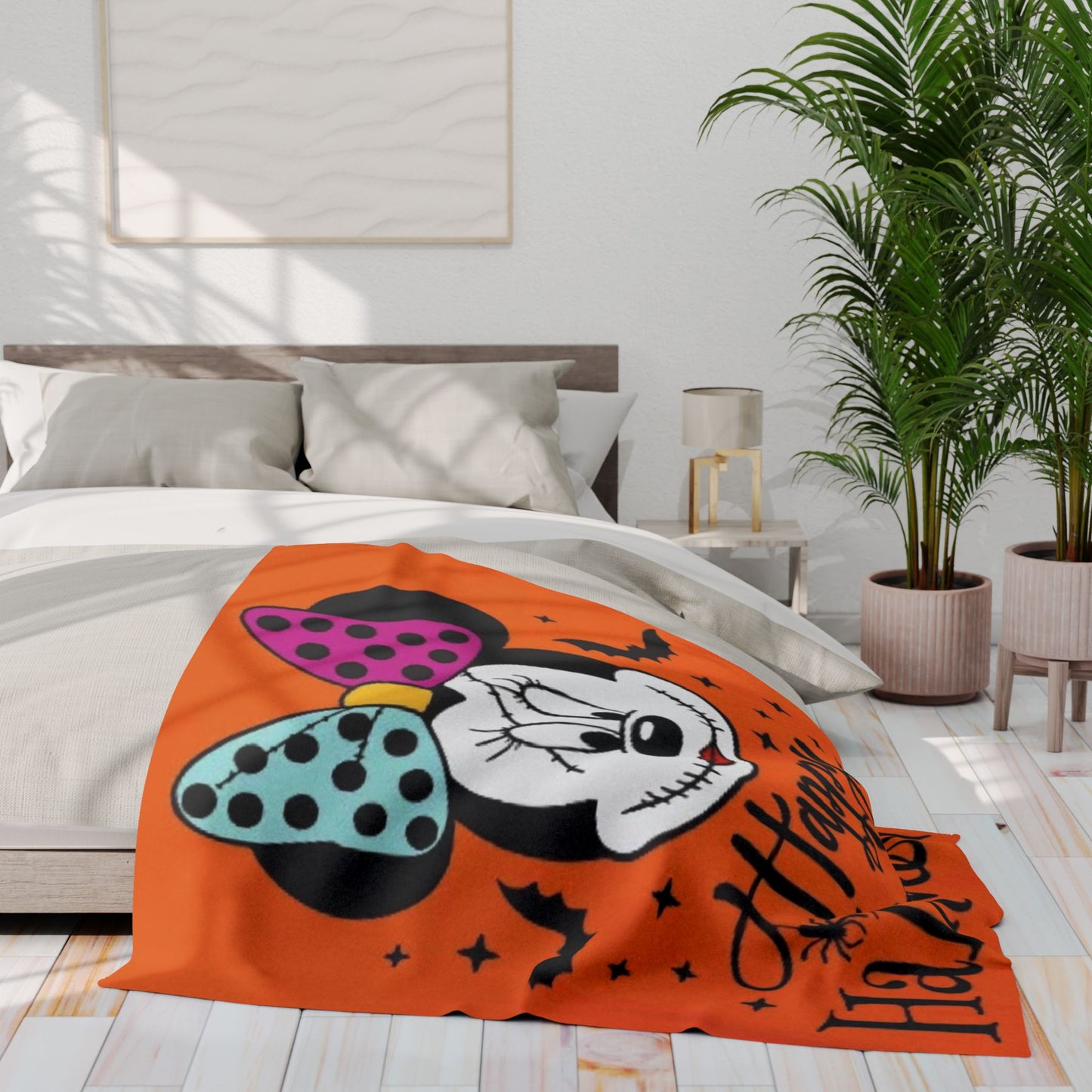 Halloween Minnie Mouse Fleece Blanket – "Happy Halloween" Orange Cozy Throw