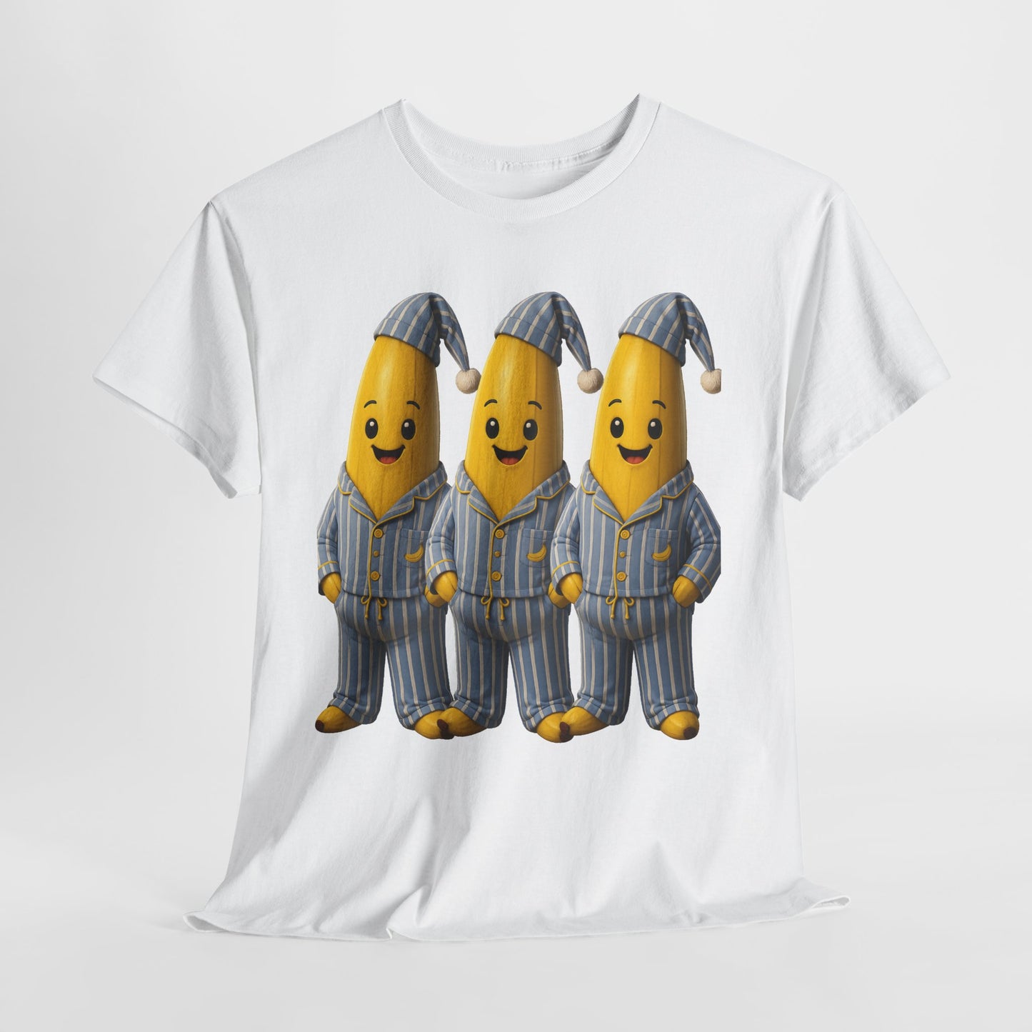 Bananas in Pyjamas – Three Smiling Bananas in Striped Pajamas Graphic T-Shirt
