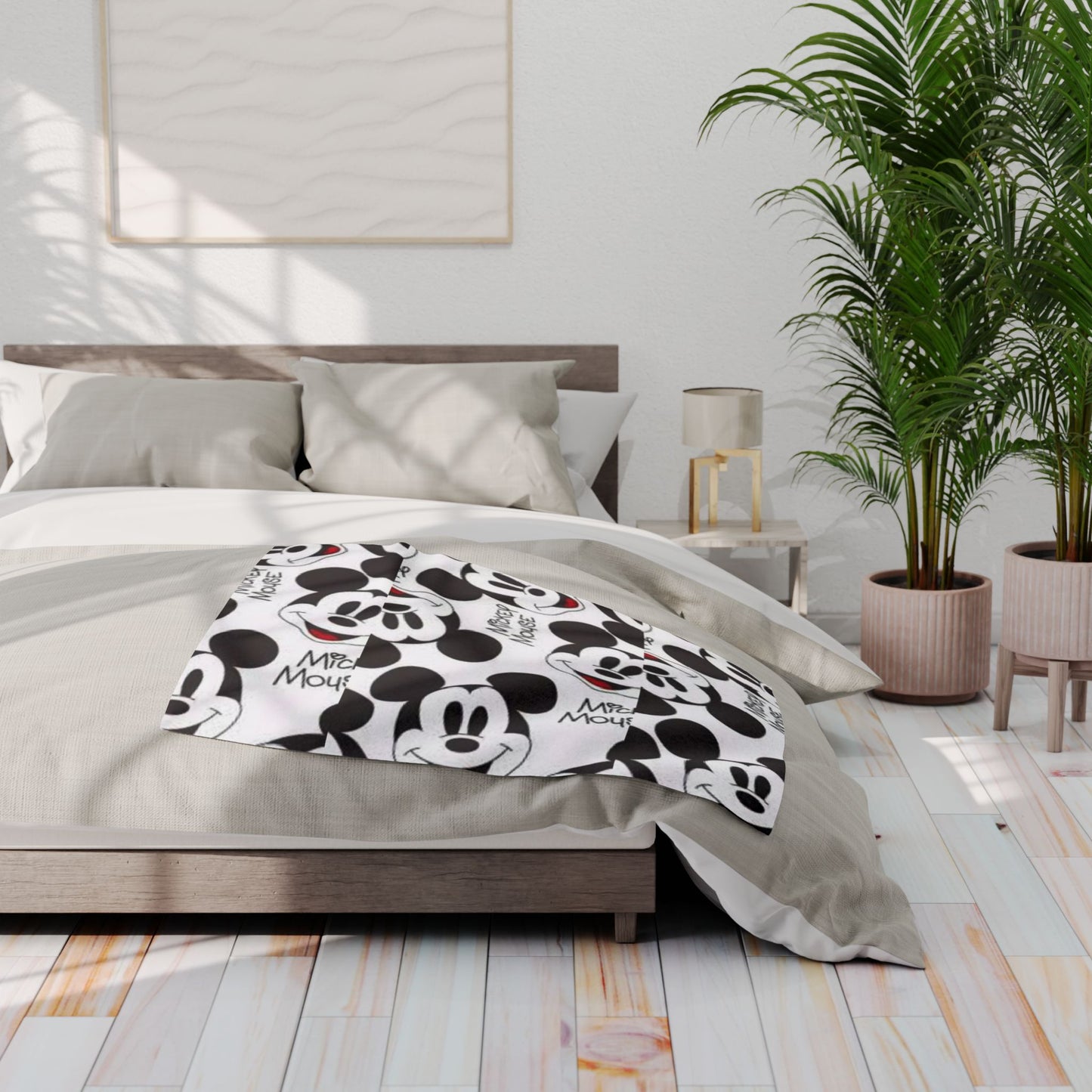 Mickey Mouse Fleece Blanket — Soft Disney Character Throw