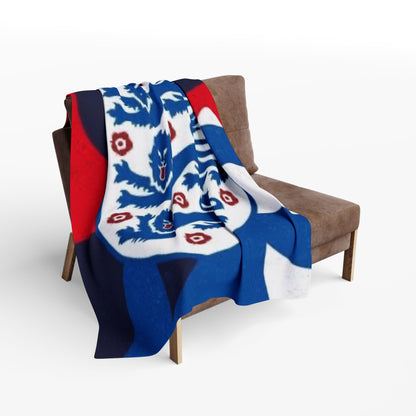 England Football Crest Fleece Blanket – Cozy Red & Blue Soccer Throw