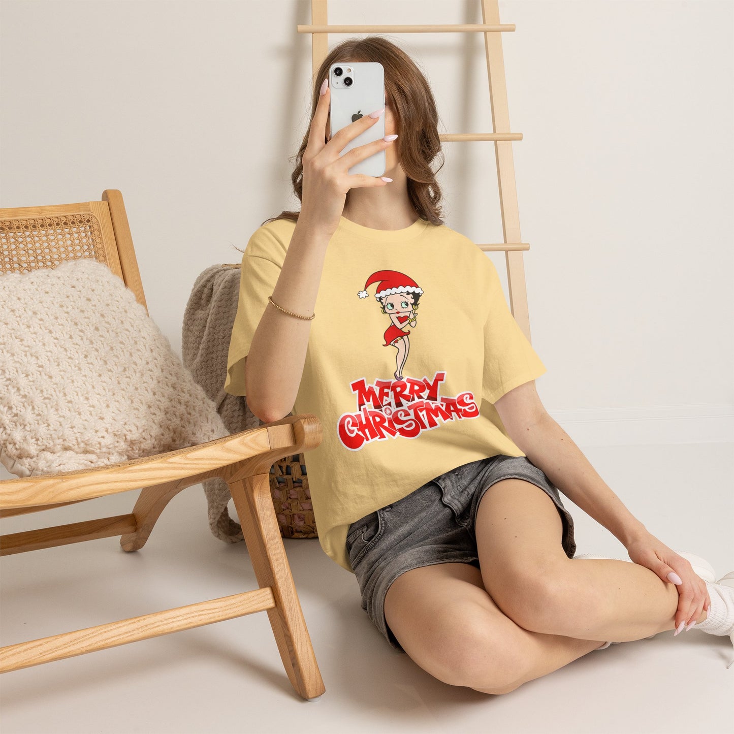 Christmas Betty Boop Tee - 'Merry Christmas' Holiday Graphic Shirt