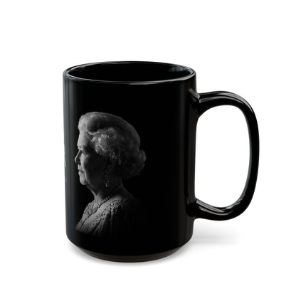 Queen Elizabeth II Memorial Black Mug – E II R Tribute Design (1926–2022)